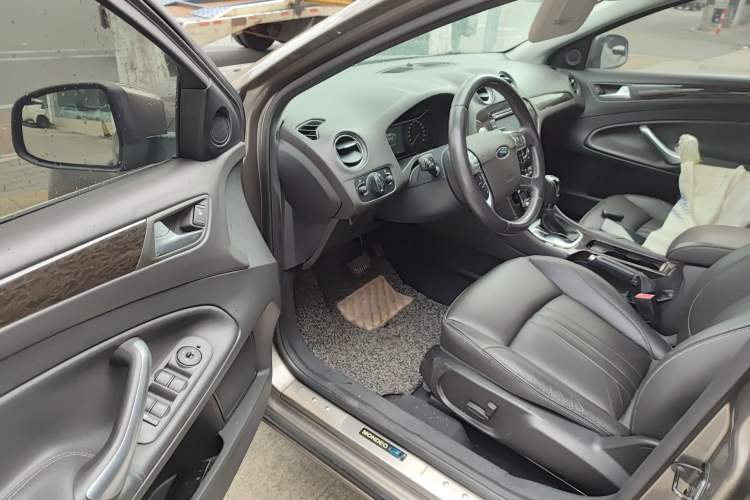 Used Ford Mondeo 2013 2.3L Fashion Edition
