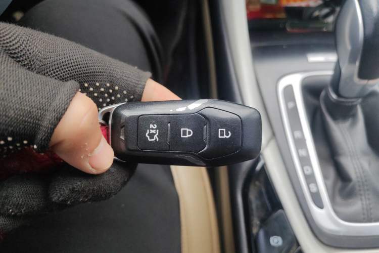 Used Ford Mondeo 2013 2.0L GTDi 200 Luxury Model