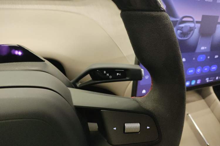 Used Xiaomi Auto YU7 2025 Ultra-Long Range High-Performance All-Wheel-Drive Max Edition