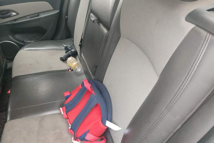 Used Chevrolet Cruze 2012 1.8L SE AT
