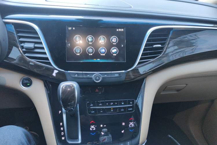 Used Buick GL8 2017 ES 28T Luxury Model China V Standard
