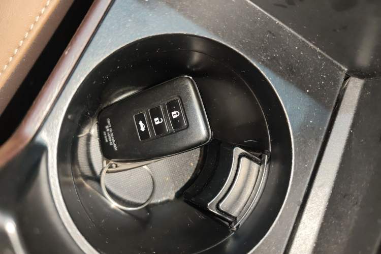 Used Lexus ES 2015 200 Comfort Edition Vehicle Key