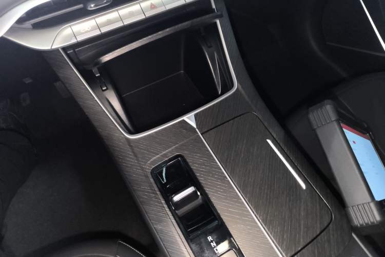 Used Venucia V DD-i 2023 110 km iE Version
