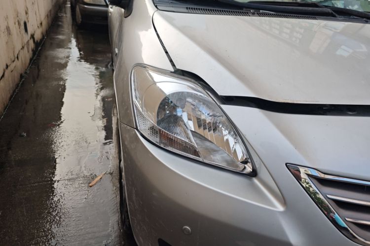 Used Toyota Vios 2011 1.6L GL-i Sunroof Version AT
