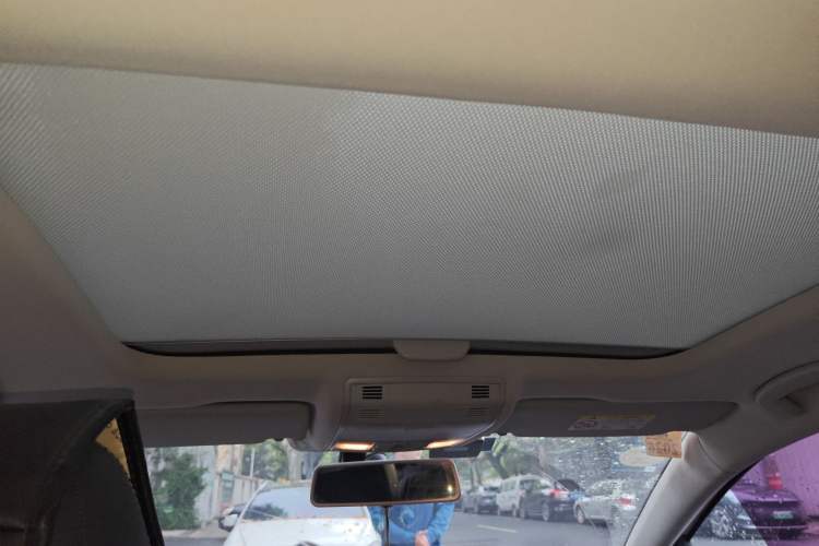 Used Volkswagen Golf 2018 230TSI Automatic Comfort Model Headliner