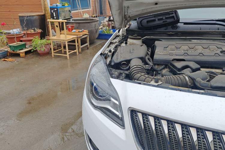 Used Buick Regal 2015 2.0L Leading Fashion Edition Right Front Headlight