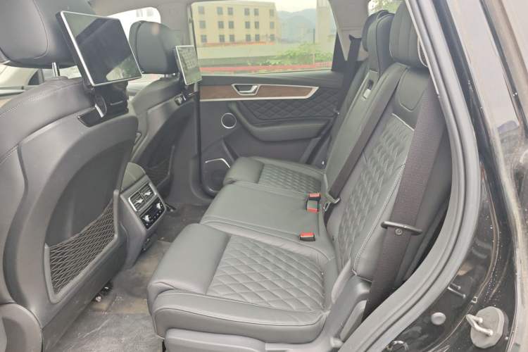 Used Hongqi HS7 2022 3.0T Automatic All-Wheel Drive Smart Connect Flagship Edition 7 Seats Left Rear Seat