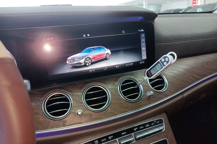 Used Mercedes-Benz E-Class 2019 E 260 L
