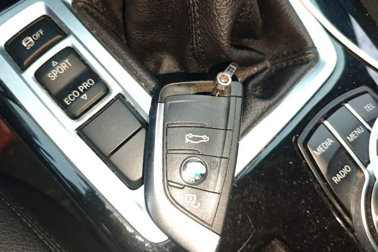 Used BMW 1 Series 2017 118i Design Package Model Vehicle Key