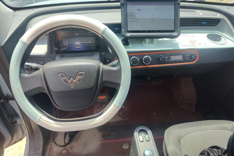 Used Wuling Hongguang MINIEV 2022 Enjoy Edition Lithium Iron Phosphate Steering Wheel