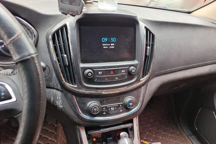 Used Baojun 560 2016 1.8L iAMT Elite Edition