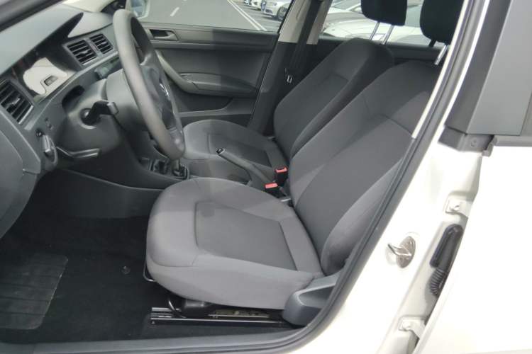 Used Volkswagen Santana 2015 1.4L Manual Fashion Edition