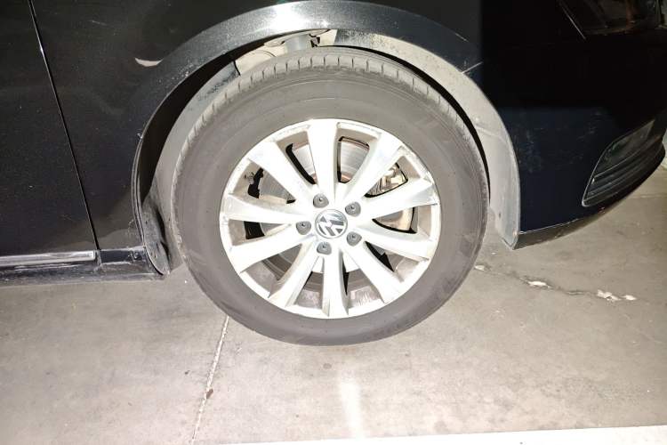 Used Volkswagen Magotan 2012 Revised 1.8TSI Luxury Version