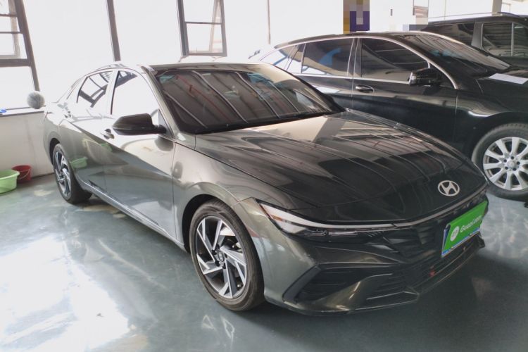 Used Hyundai Elantra 2023 1.5L CVT LUX Prestige Edition