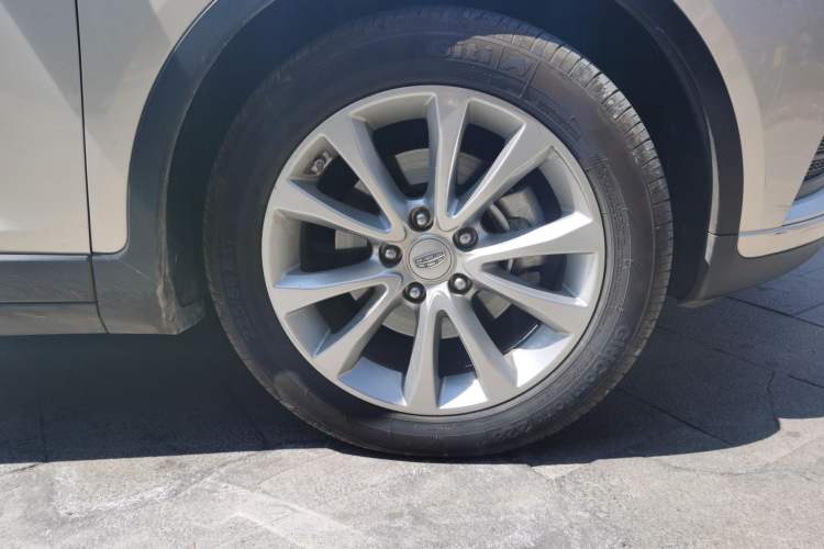 Used Geely Auto Emgrand GS 2016 Elegant Edition 1.8L Manual Fashion Model Right Front Wheel Hub