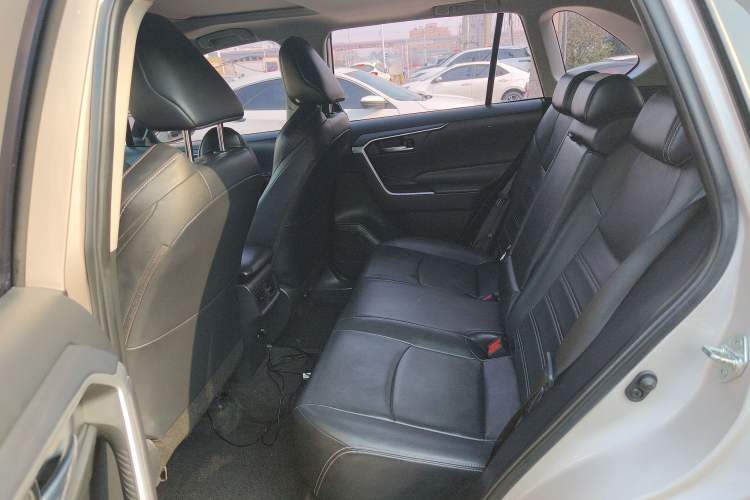 Used Toyota Wildlander 2020 2.0L CVT Two-Wheel Drive Luxury Edition
