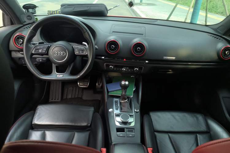 Used Audi S3 2019 S3 2.0T Limousine Center Console