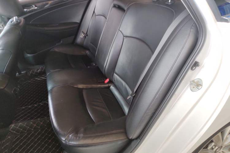 Used Hyundai Sonata 2015 Classic 2.0L Automatic Luxury Edition Left Rear Seat