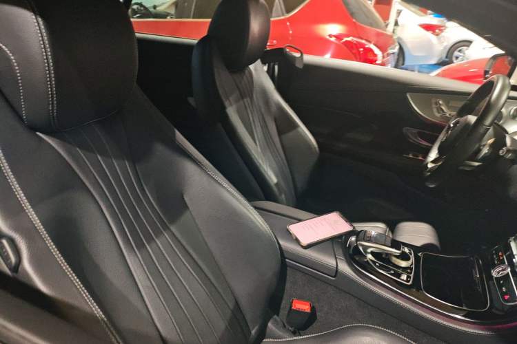 Used Mercedes-Benz E-Class (Import) 2017 E 200 Coupe
