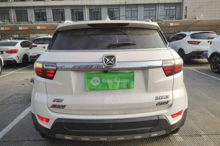 Used JMC Yusheng S330 2016 1.5L GTDi Automatic Two-Wheel Drive Prestige Edition