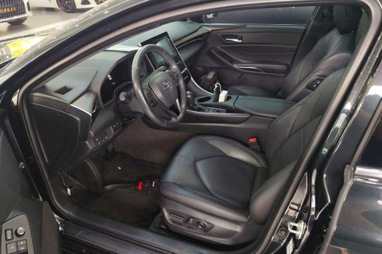 Used Toyota Avalon 2023 2.0L Premium Edition Left Front Seat