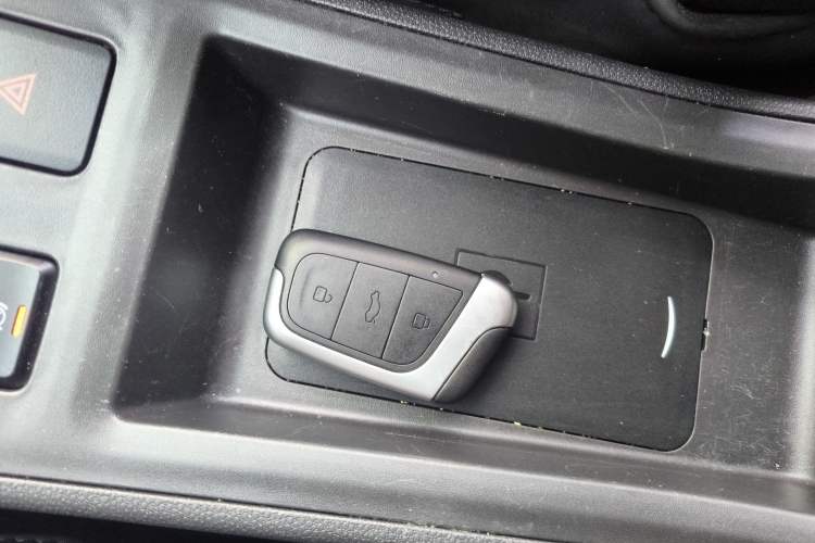 Used Chery Little Ant 2022 Sweet Pink Edition Half-Sugar Version 3-Cell Lithium 30kW 301km