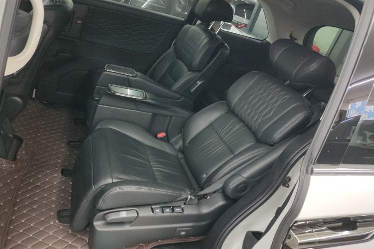 Used Honda Elysion 2022 2.0L eHEV Luxury First Edition