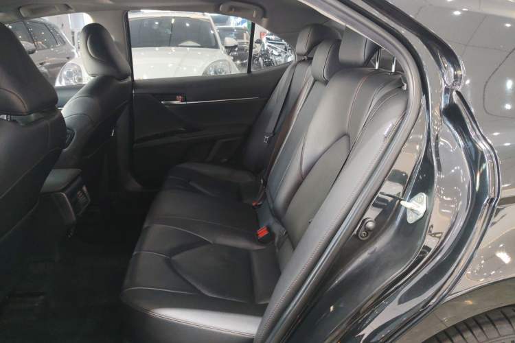 Used Toyota Camry 2019 2.0G Luxury Edition China VI Standard
