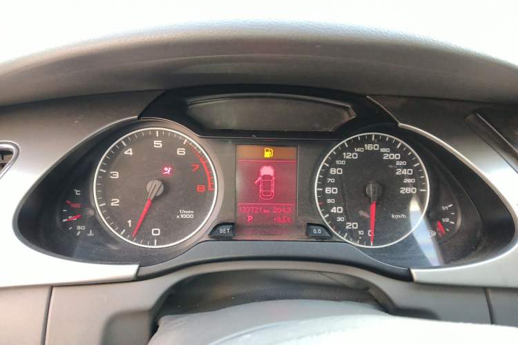 Used Audi A4L 2011 2.0 TFSI Comfort Model