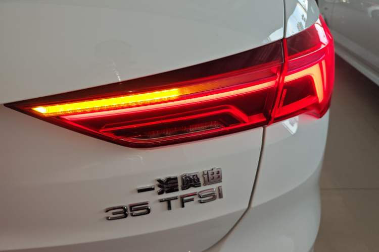 Used Audi Q3 2024 35 TFSI Ambition Dynamic Edition
