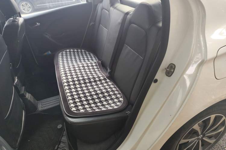 Used Citroen Elysee 2016 1.6L Manual Fashion Edition
