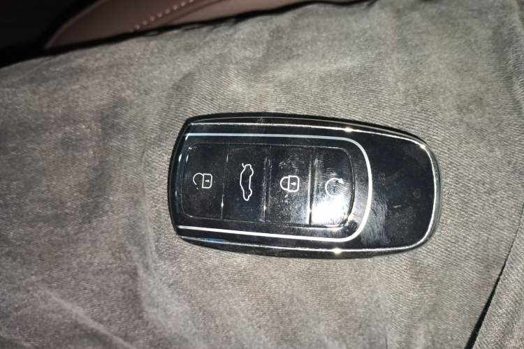 Used Chery Tiggo 8 PLUS 2024 Champion Edition 290TGDI DCT Deluxe Version 5-Seater