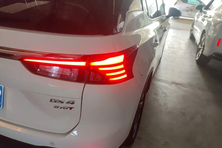 Used GAC Trumpchi GS4 2021 270T Automatic Elite Tech Edition Right Rear Taillight