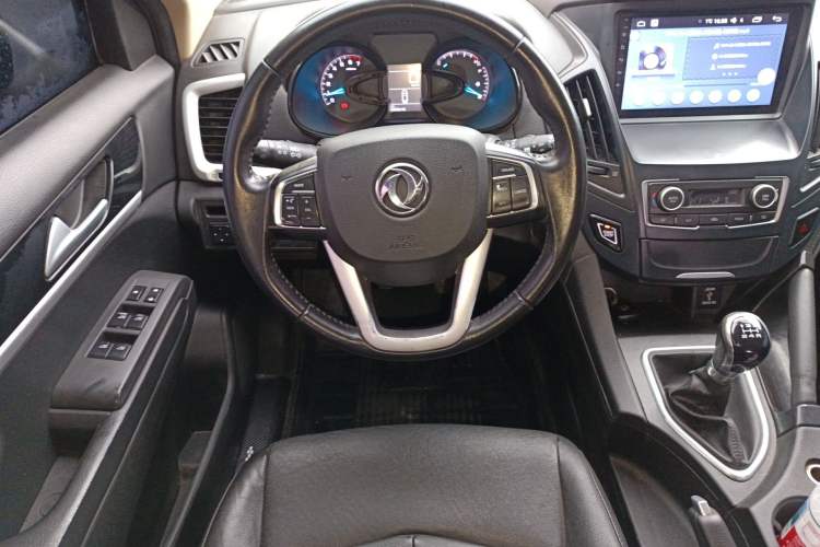 Used Dongfeng Aeolus AX7 2015 2.0L Manual Zhiyi Trim
