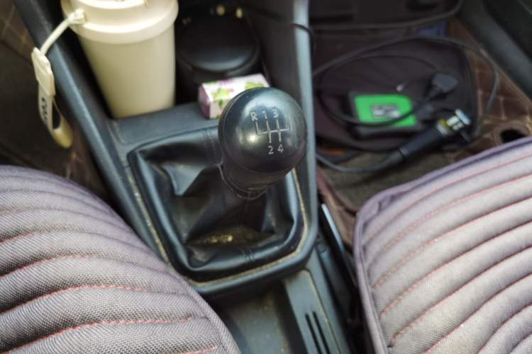 Used Volkswagen Jetta 2019 Dream Edition 1.4L Manual Fashion Version Gear Lever