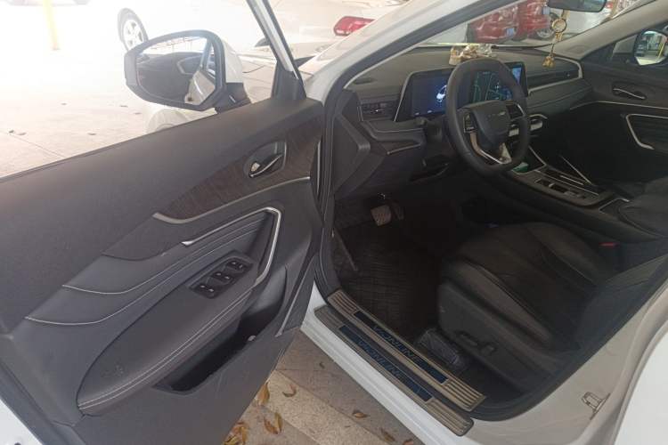 Used Venucia V DD-i 2023 110 km iE Version Driver Seat