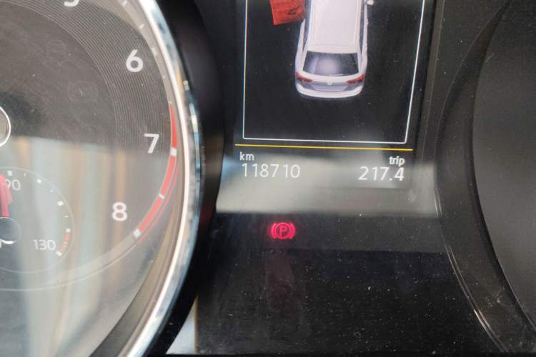 Used Volkswagen Tiguan L 2018 380TSI Automatic All-Wheel Drive Luxury Edition Odometer Close Up