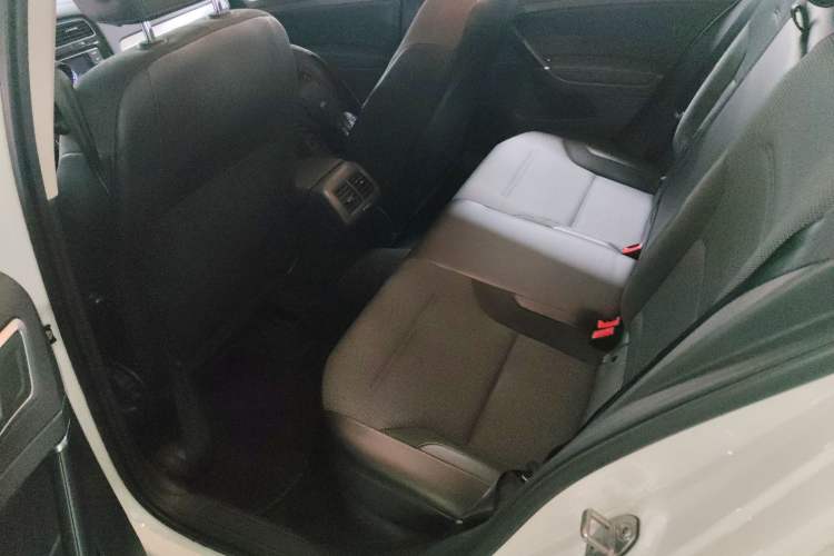 Used Volkswagen Golf 2018 230TSI Automatic Comfort Model
