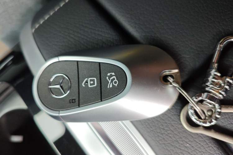 Used Mercedes-Benz EQE 2025 500 4MATIC Luxury Edition