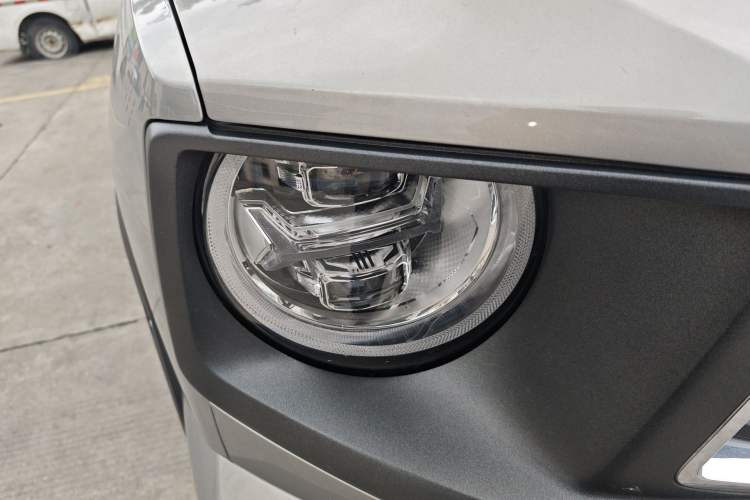 Used Haval H Dog 2023 1.5T Two-Wheel Drive Chao Ye Version Plus Right Front Headlight