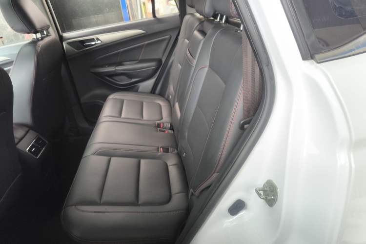 Used CHANGAN CS75 2016 1.8T Automatic Elite Model China V Standard Left Rear Seat