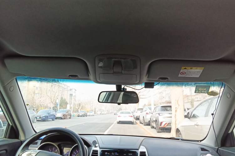 Used SsangYong Tivolan 2015 1.6L Automatic Two-Wheel Drive ZhiShang Edition Headliner