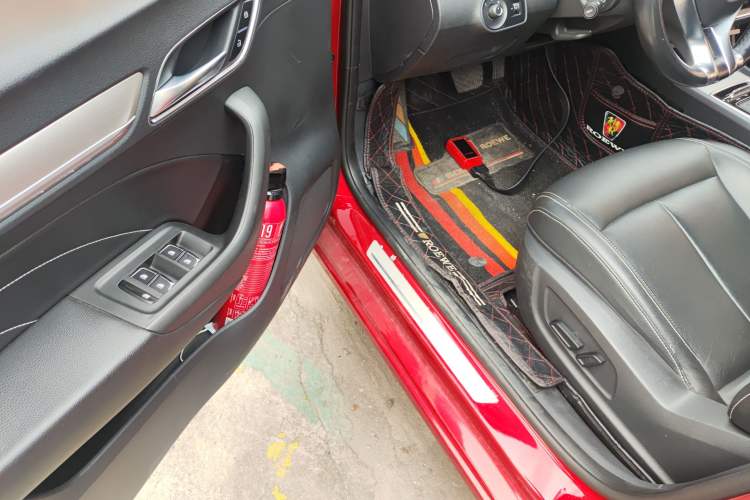 Used Roewe i6 New Energy 2017 45T Hybrid Connect & Smart Enjoyment Edition