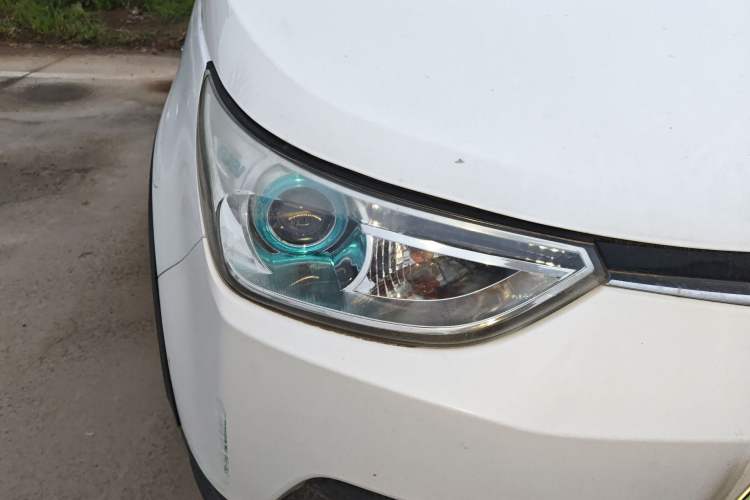 Used BAIC New Energy EC 2017 EC180 Dynamic Edition Right Front Headlight