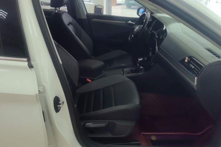 Used Volkswagen Sagitar 2019 280TSI DSG Comfort Version China VI Standard Right Front Seat