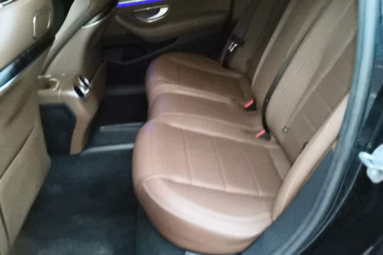 Used Mercedes-Benz E-Class 2018 Facelift E 200 L Sport Edition