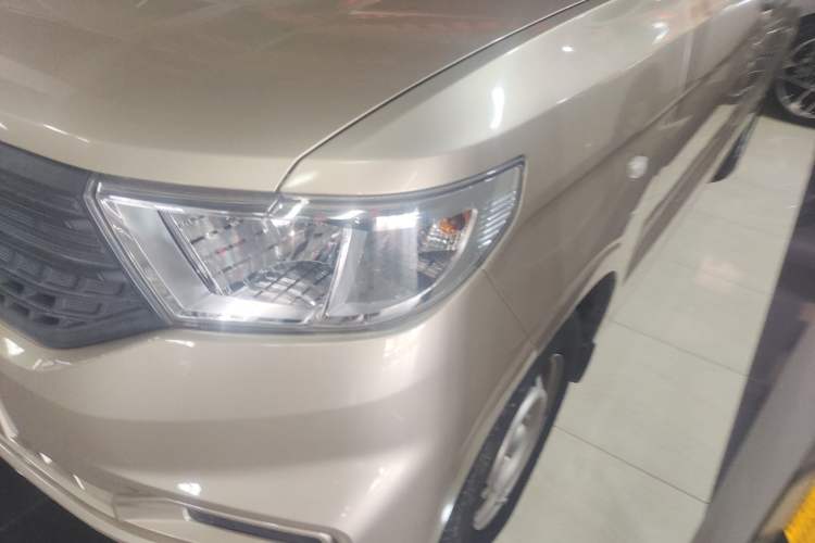 Used Wuling Hongguang V 2022 1.5L Jingqu Edition Electric-Assist LAR