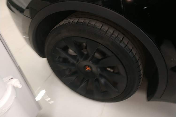 Used Tesla Model Y 2023 Rear-Wheel-Drive Version