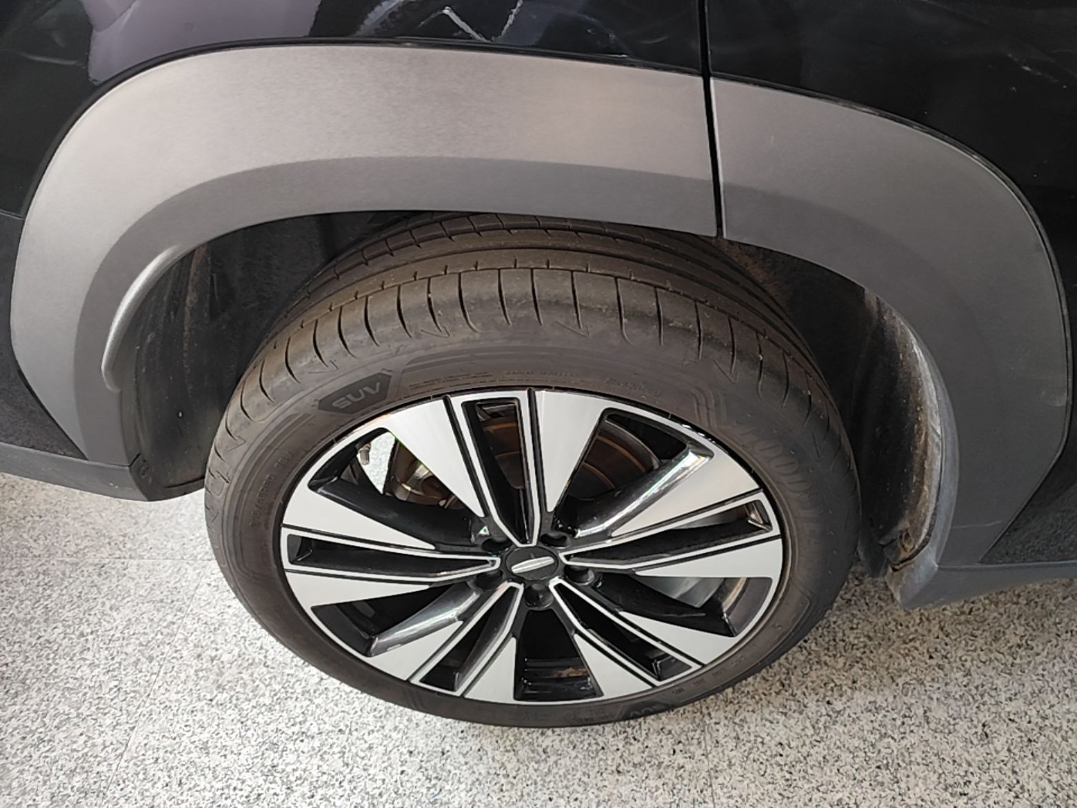 Geely Auto FX11 2025 4th Generation 1.5TD DCT Jinxiu — снимка 11