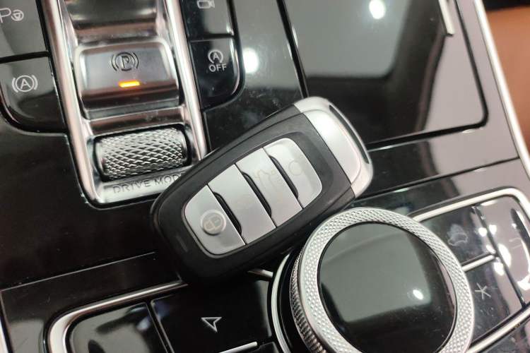 Used Hongqi H9 2020 Revised Version 2.0T Smart Connect Flagship Edition Vehicle Key